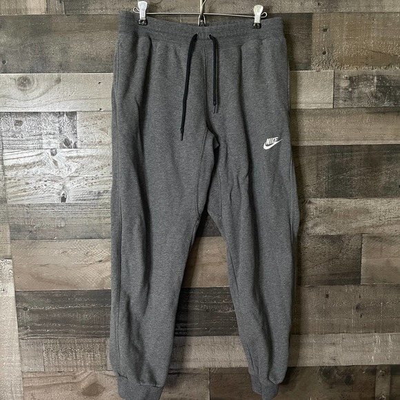 SOLD Nike Sportswear Joggers Mens Large - Picture 1 of 6
